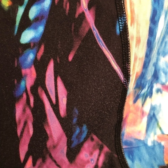 Fabletics Cosmic Lights Leggings - Picture 14 of 14